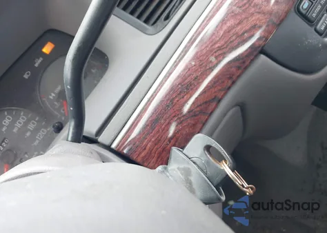 2000 Mercury Grand Marquis Ls z USA, uszkodzony, nr VIN 2MEFM75WXYX604512